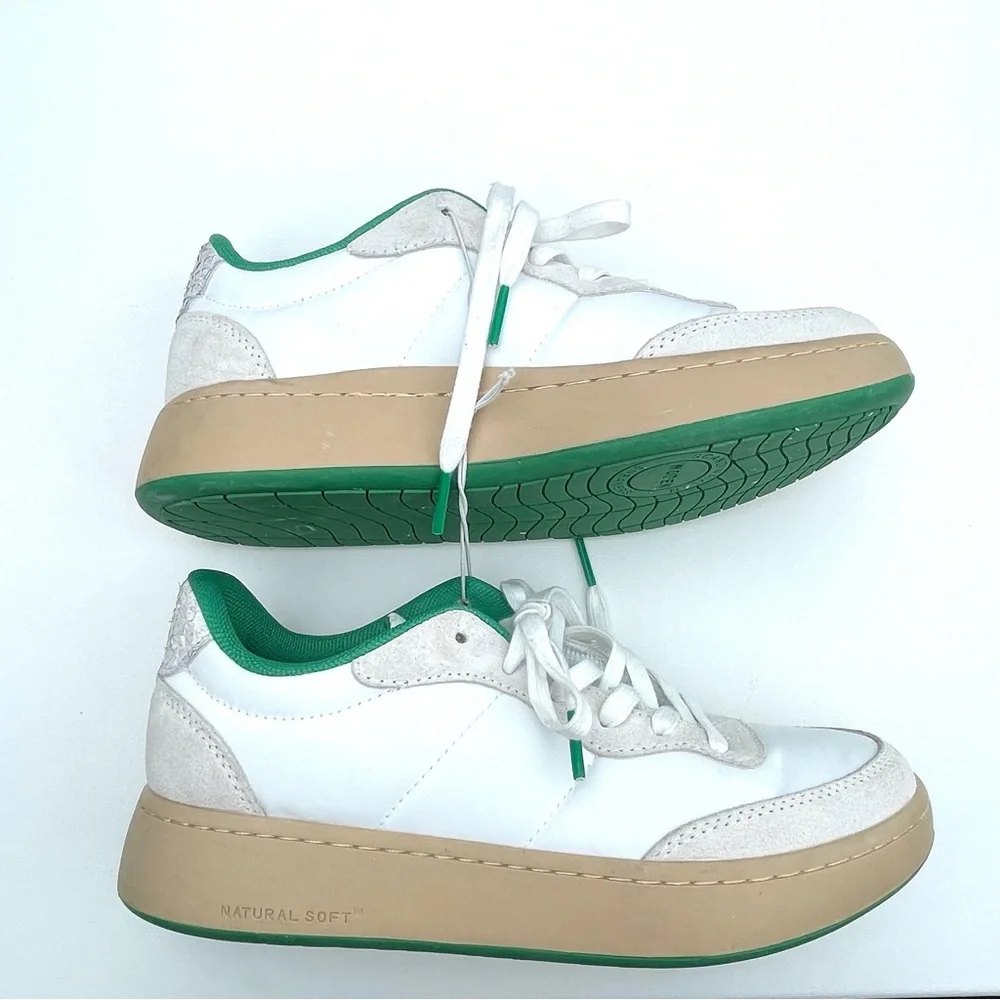 White & Green Women’s Casual Sneakers